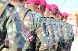 Pour ou contre le service militaire obligatoire